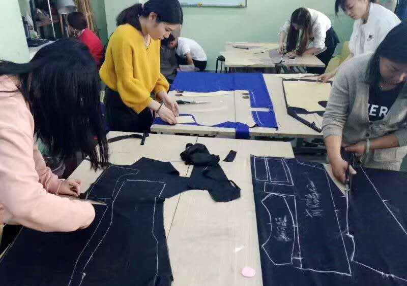 上海服装立体裁剪培训暑假班